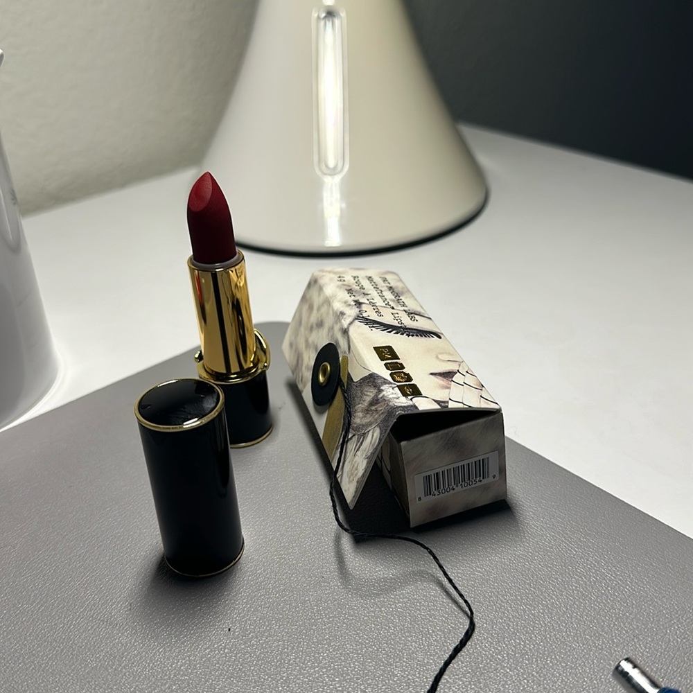 Pat mcgrath mattrtrance lipstick in 003 Elden